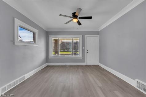 10613 Sandusky Avenue Cleveland OH 44105