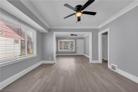 10613 Sandusky Avenue Cleveland OH 44105