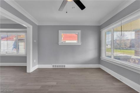 10613 Sandusky Avenue Cleveland OH 44105