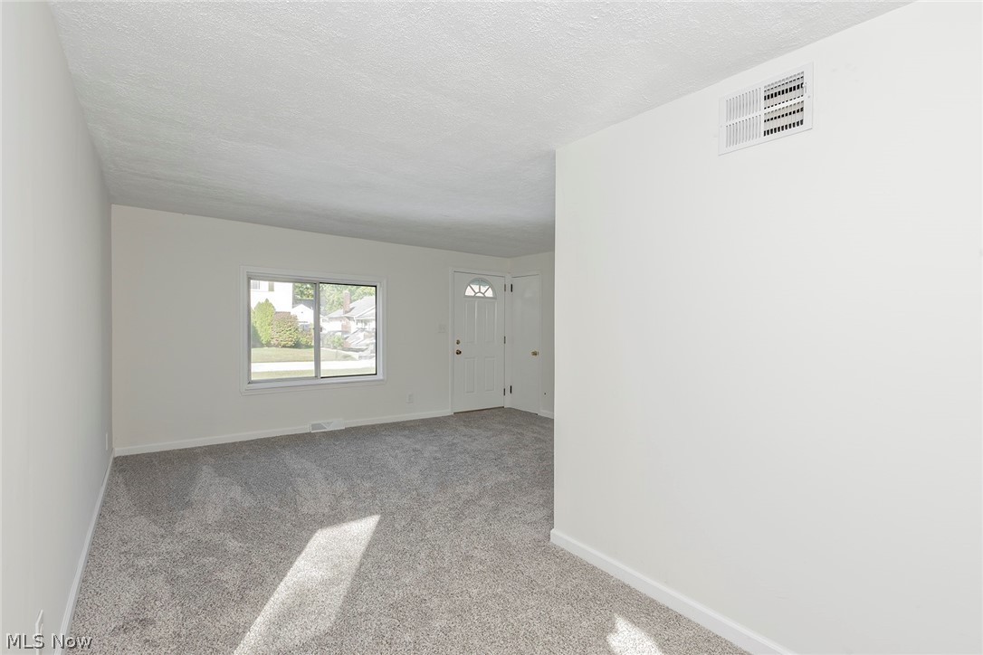 853 Cherokee Trail Willoughby OH 44094