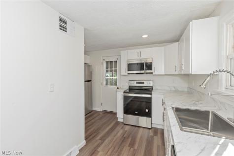 853 Cherokee Trail Willoughby OH 44094