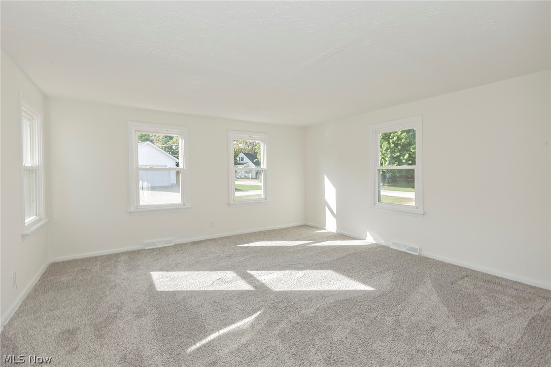 853 Cherokee Trail Willoughby OH 44094