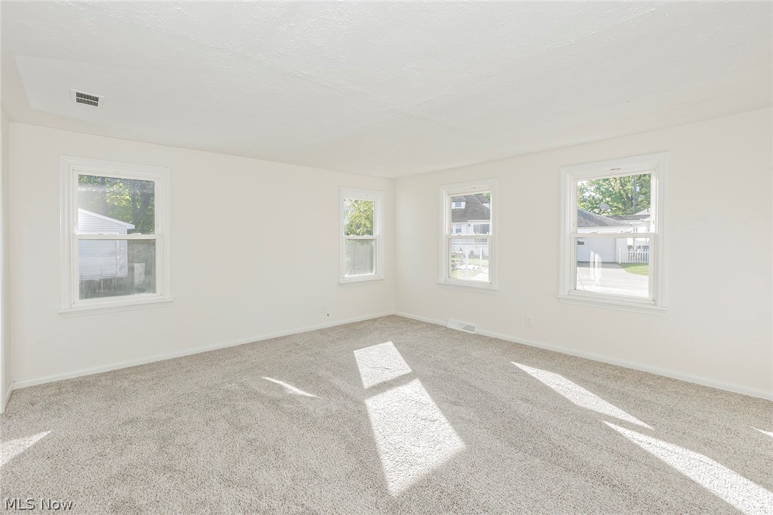 853 Cherokee Trail Willoughby OH 44094