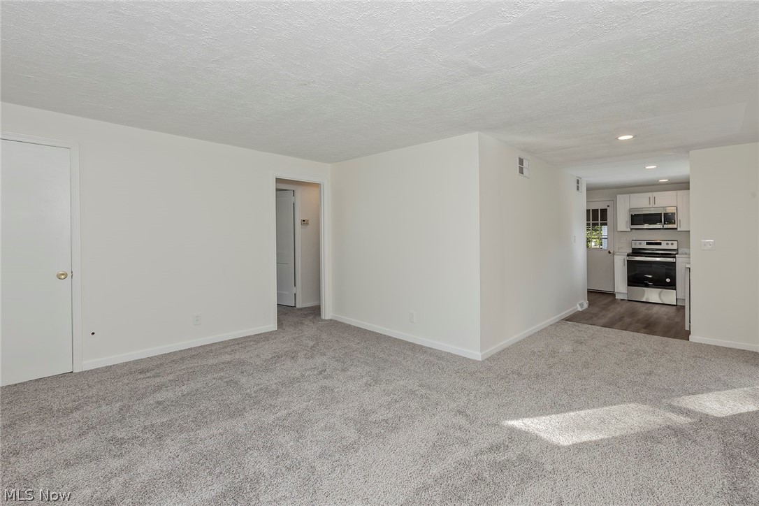 853 Cherokee Trail Willoughby OH 44094