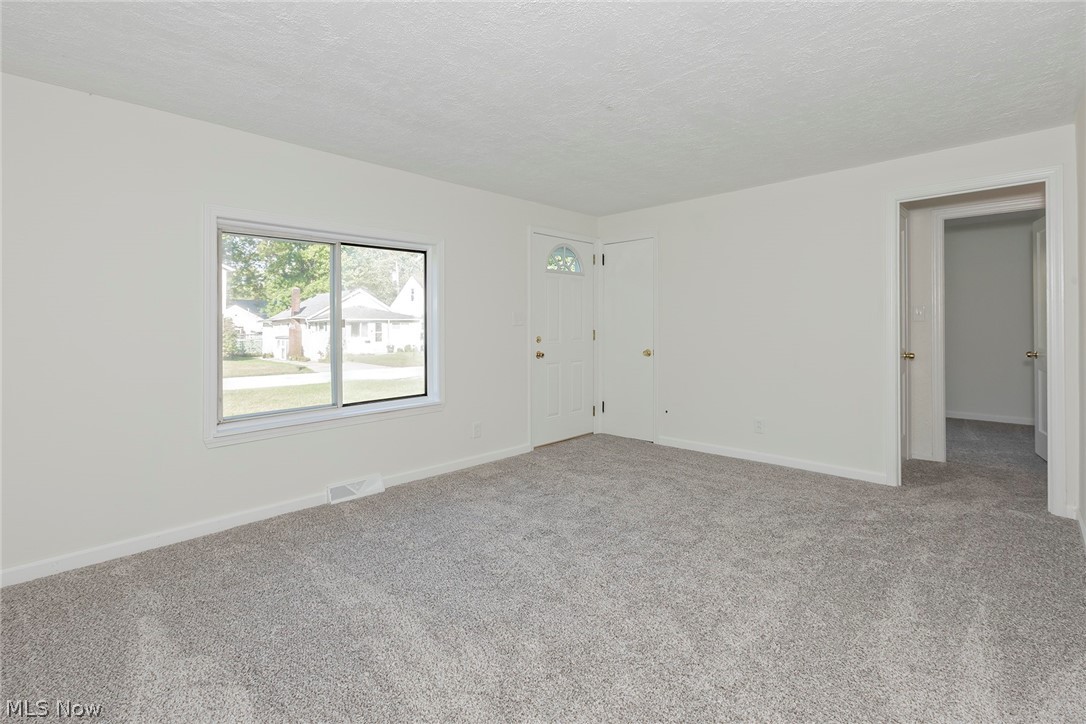 853 Cherokee Trail Willoughby OH 44094