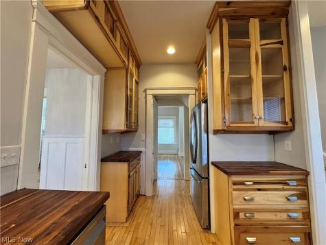 1481 E 106th Street Cleveland OH 44106
