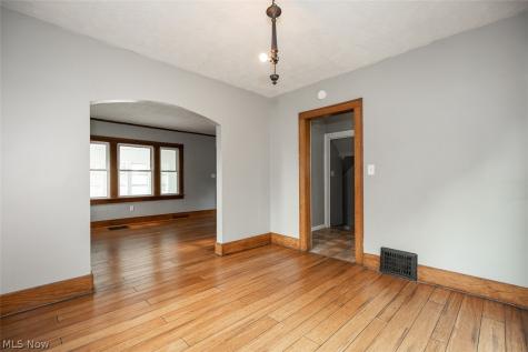 888 Harrison Avenue Akron OH 44314