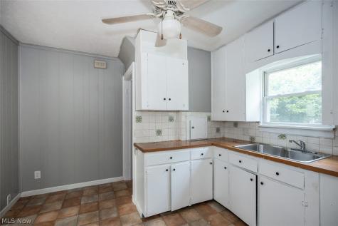 888 Harrison Avenue Akron OH 44314