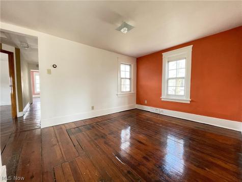 386.5 Silver Street Akron OH 44303