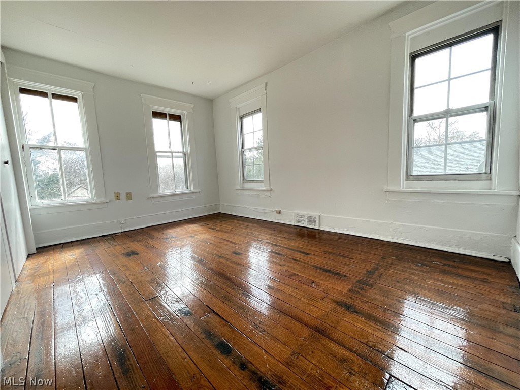 386.5 Silver Street Akron OH 44303