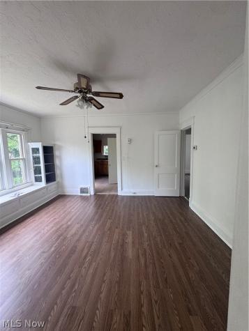 12337 Chesterfield Avenue Cleveland OH 44108