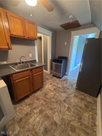 12337 Chesterfield Avenue Cleveland OH 44108