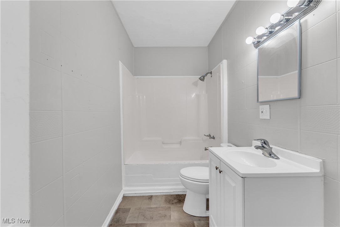 3106 Library Avenue Cleveland OH 44109