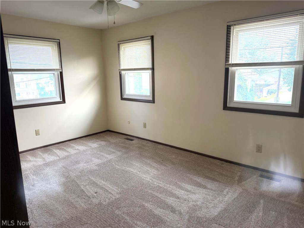 1512 Clairmont Avenue Cambridge OH 43725