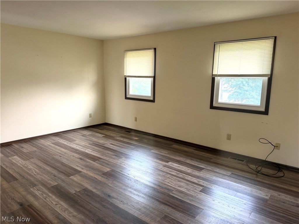 1512 Clairmont Avenue Cambridge OH 43725