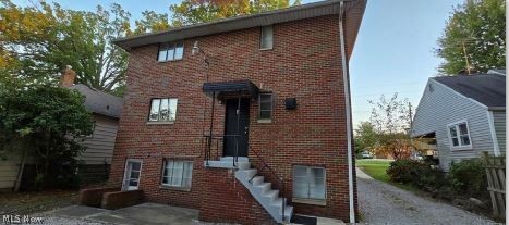 615 E Robinson Avenue Barberton OH 44203
