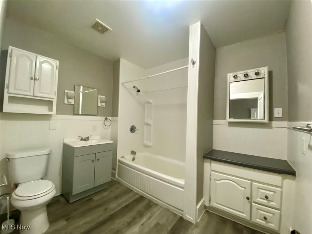 999 W Exchange Street Akron OH 44302