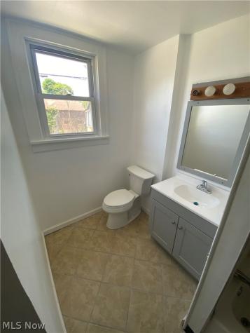 1445 Maryland Avenue Steubenville OH 43952