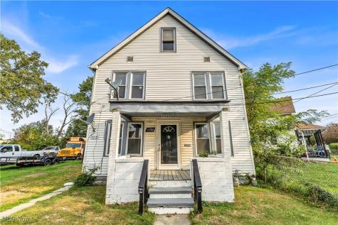 11702 Brookfield Avenue Cleveland OH 44135