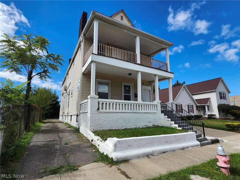 1884 E 81st Street Cleveland OH 44103