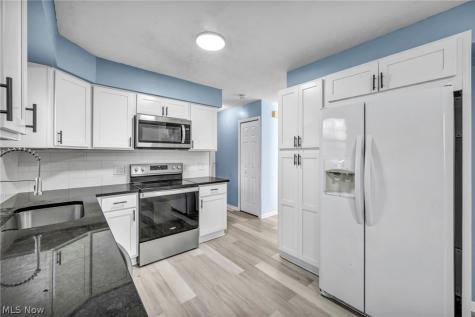 287 Alden Avenue Akron OH 44313