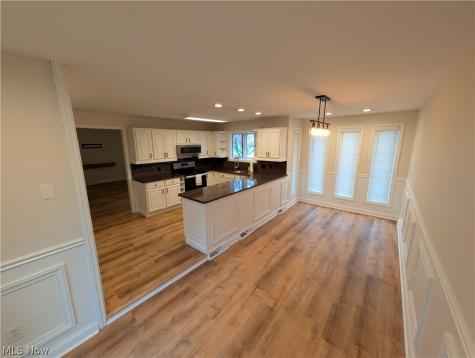 8645 Courtland Drive Strongsville OH 44149