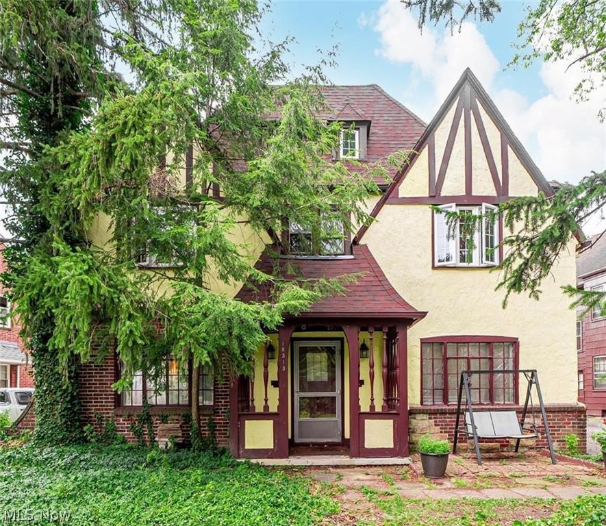 18313 Newell Road Shaker Heights OH 44122