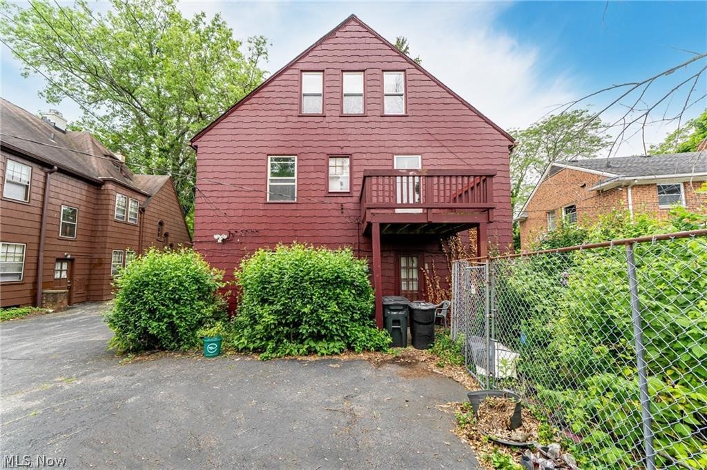 18313 Newell Road Shaker Heights OH 44122