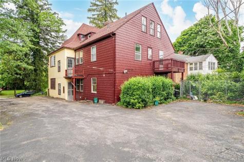 18313 Newell Road Shaker Heights OH 44122
