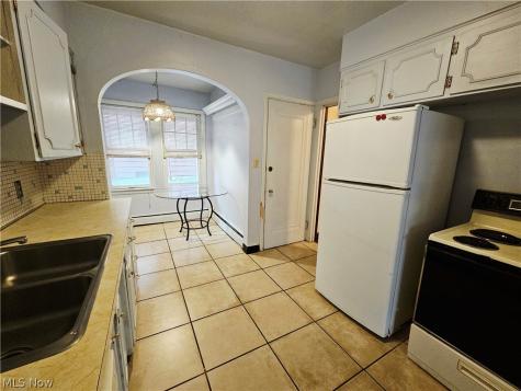 18313 Newell Road Shaker Heights OH 44122