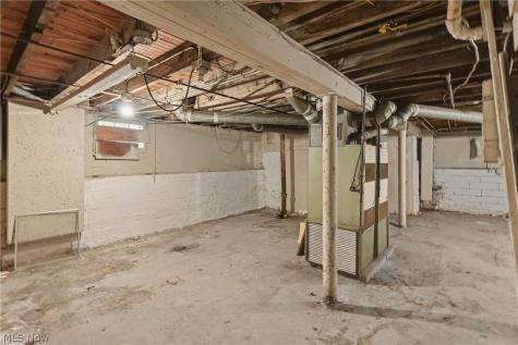 515 E 143rd Street Cleveland OH 44110
