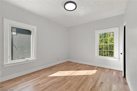 3379 Euclid Heights Boulevard Cleveland Heights OH 44118