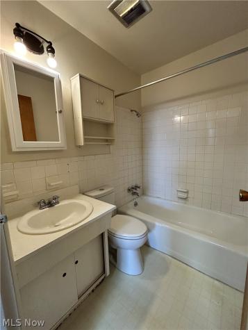 407 Colonial Drive Steubenville OH 43952