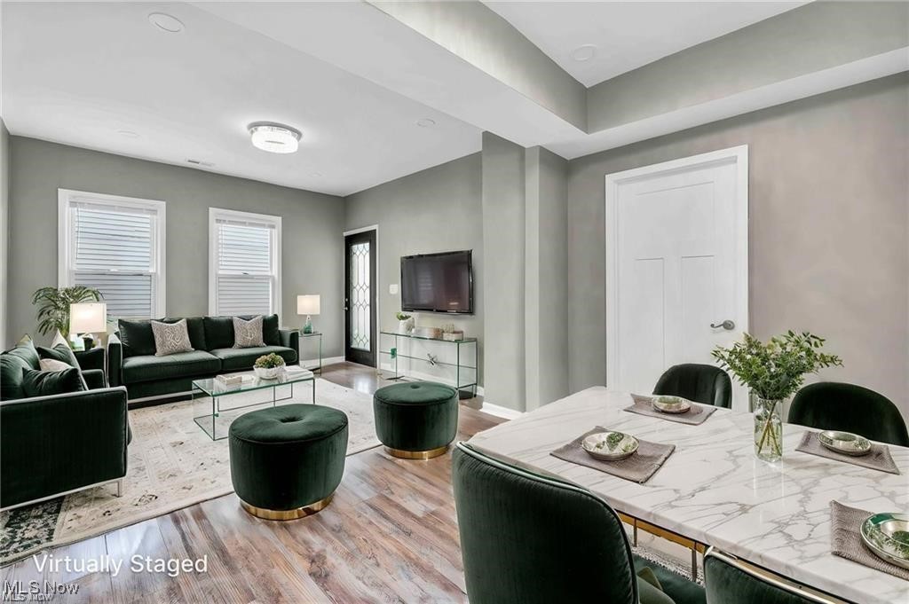 1812 Brevier Avenue Cleveland OH 44113