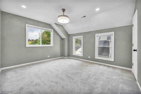 1812 Brevier Avenue Cleveland OH 44113