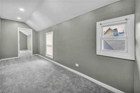 1812 Brevier Avenue Cleveland OH 44113