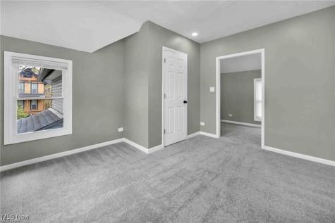 1812 Brevier Avenue Cleveland OH 44113
