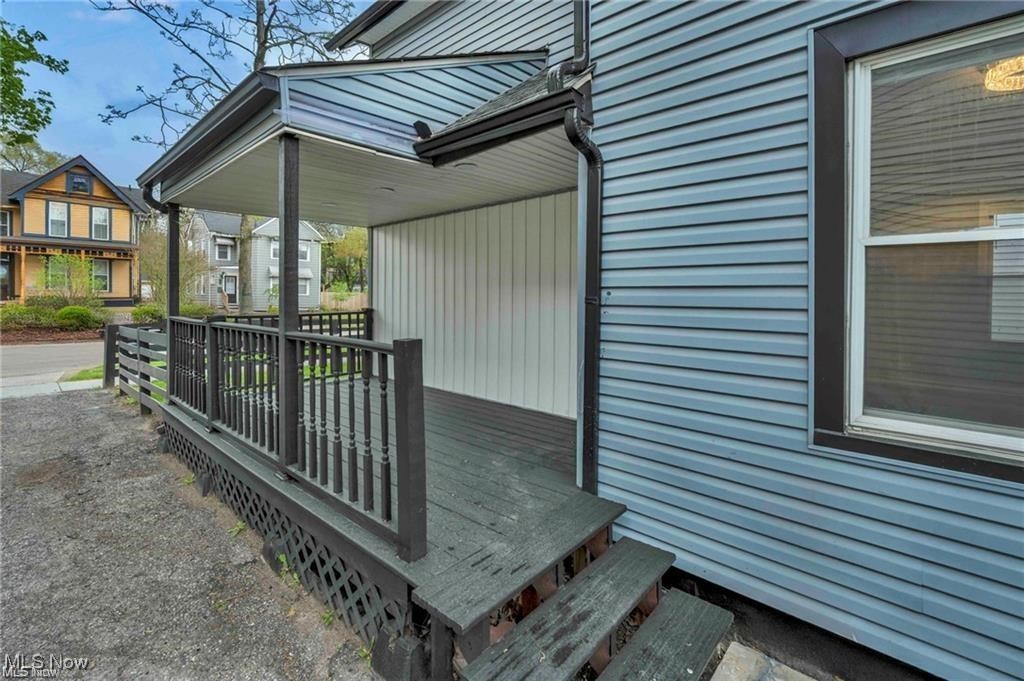 1812 Brevier Avenue Cleveland OH 44113