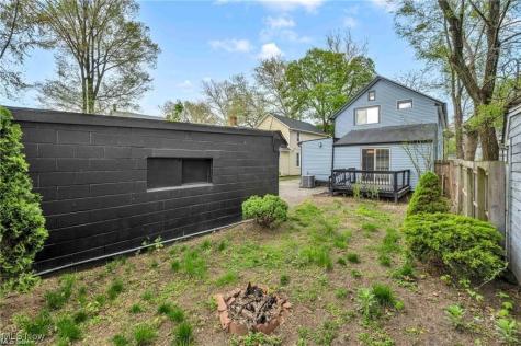 1812 Brevier Avenue Cleveland OH 44113