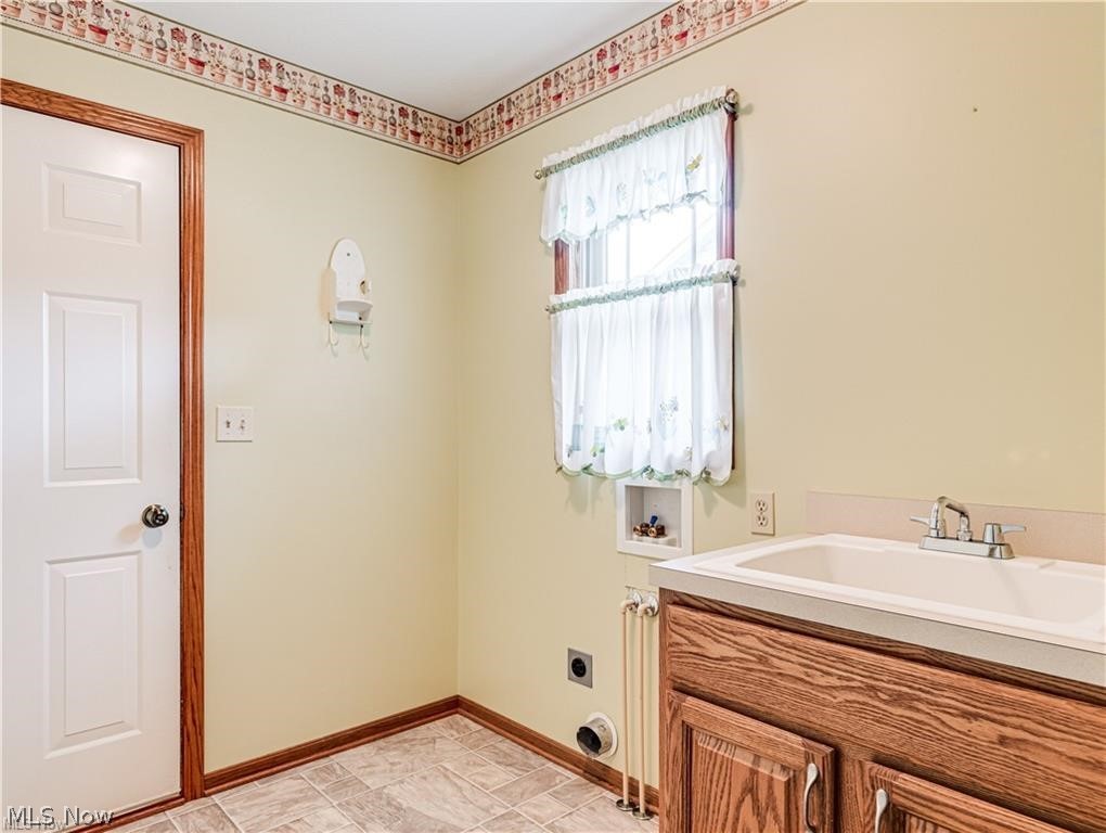 893 West Street Wadsworth OH 44281