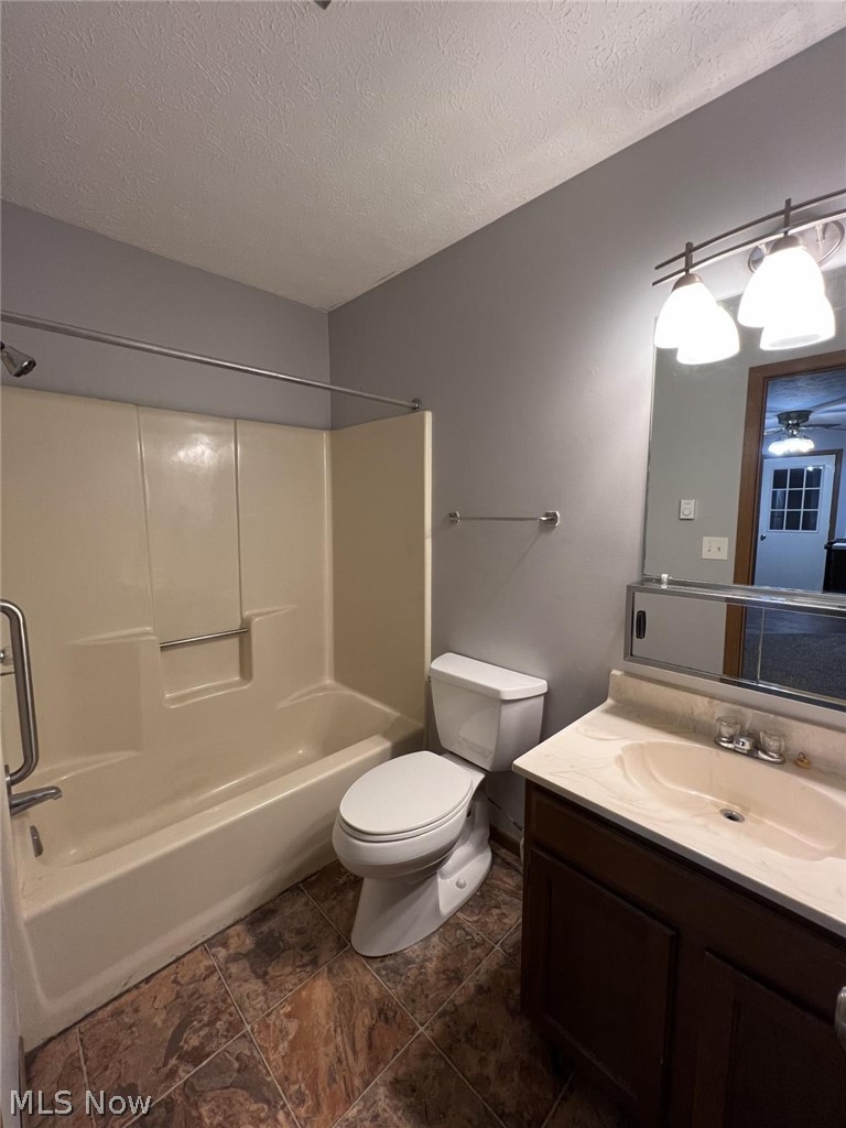 1174 S Lincoln Avenue Salem OH 44460