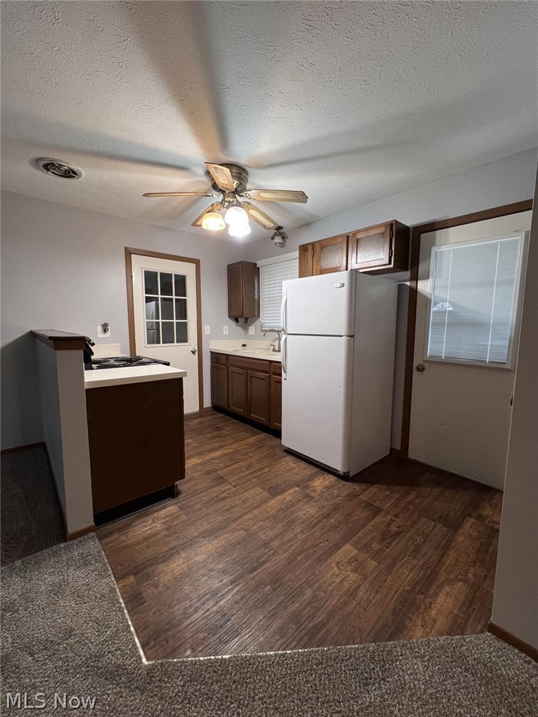 1174 S Lincoln Avenue Salem OH 44460