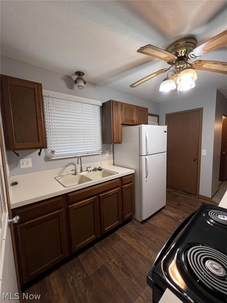 1174 S Lincoln Avenue Salem OH 44460