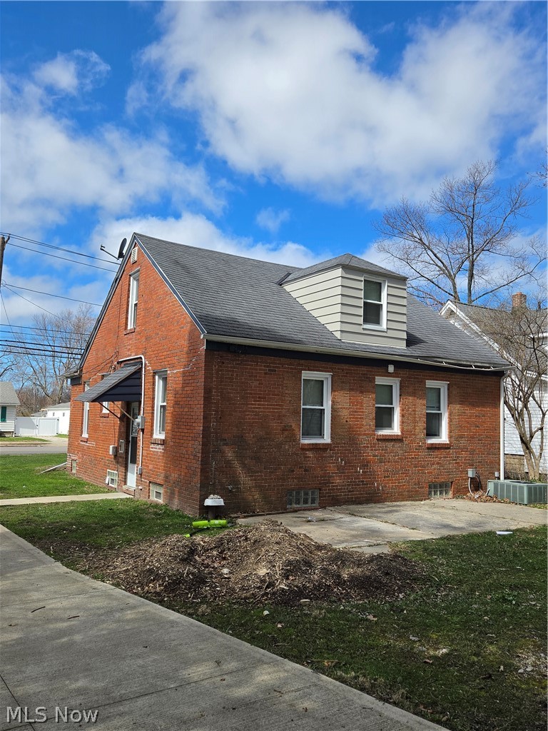 1275 S Green Road South Euclid OH 44121