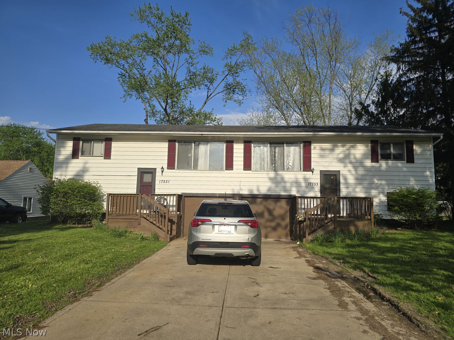 17253 Howe Road Strongsville OH 44136