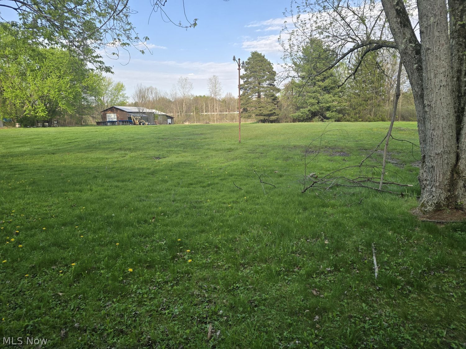 17253 Howe Road Strongsville OH 44136