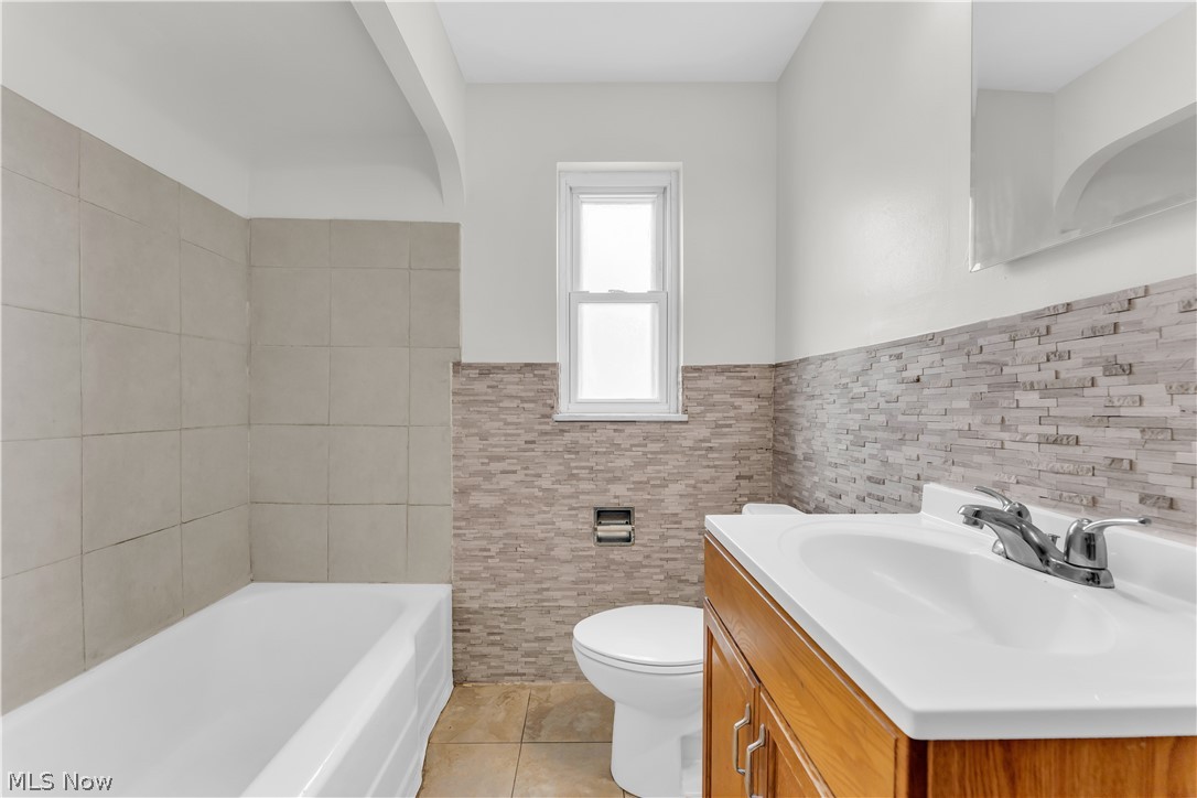 3819 W 137th Street Cleveland OH 44111