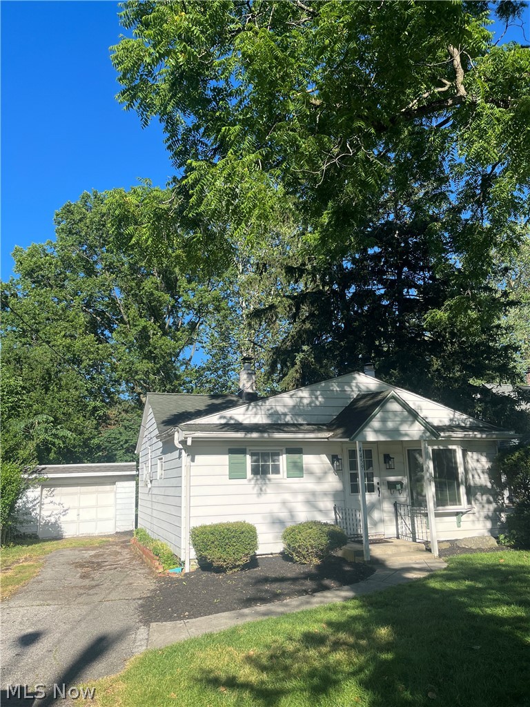 4459 Silverdale Road North Olmsted OH 44070