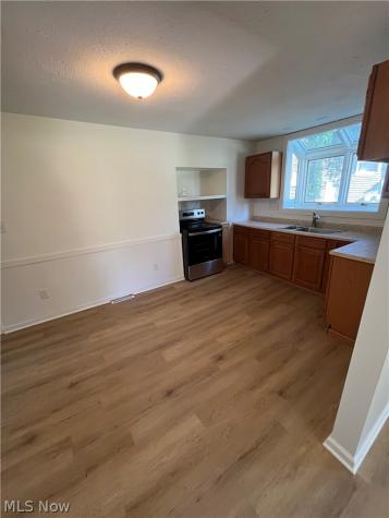 4459 Silverdale Road North Olmsted OH 44070