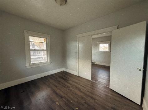 12106 Forest Avenue Cleveland OH 44120